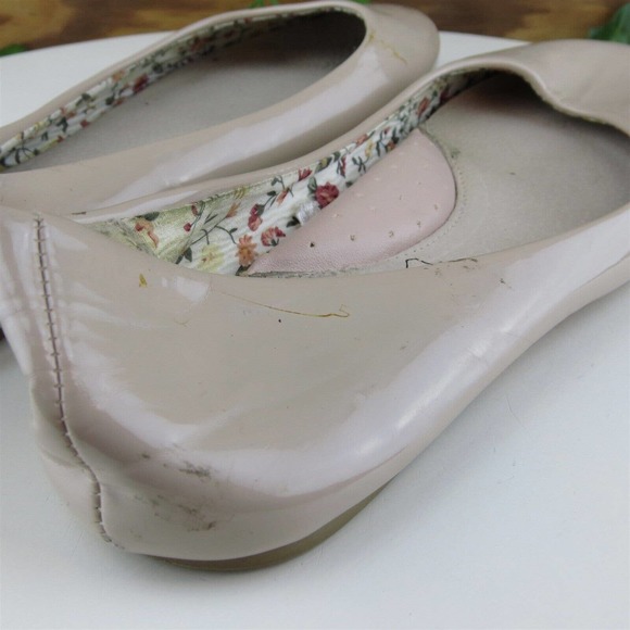 GOLD TOE Size 8 Ballet Beige Synthetic Medium (B, M) Slip On Women - Picture 10 of 13